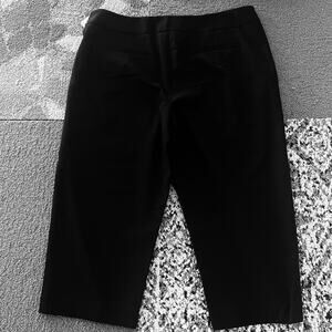 Nine West Petite women’s performance Bermuda capris